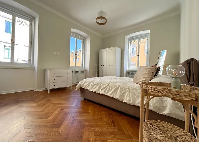 Maison Noel Daire Trieste